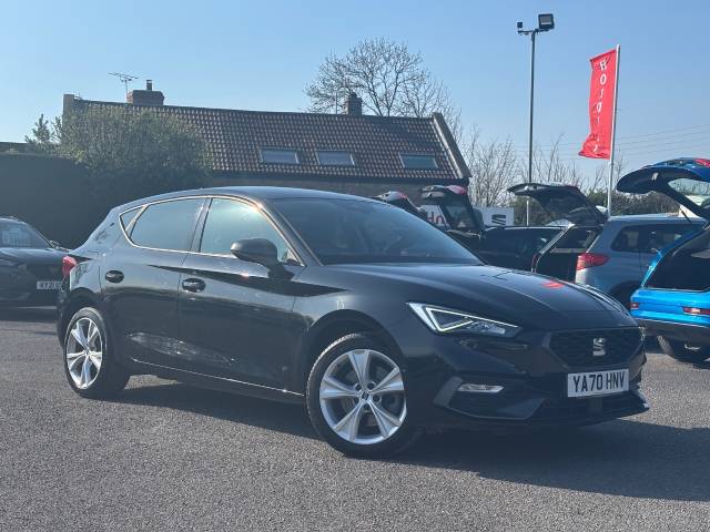 SEAT Leon 1.4 eHybrid FR 5dr DSG Hatchback Petrol / Electric Hybrid Midnight Black