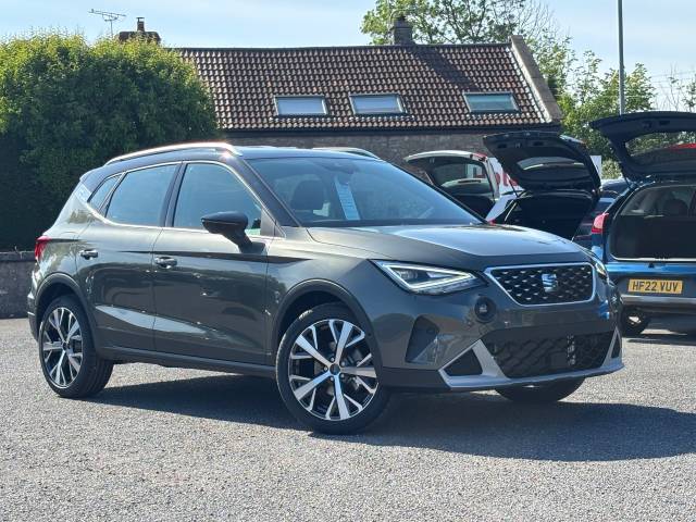 SEAT Arona Xperience Lux 1.0TSI DSG-auto SUV Petrol Mountain Green