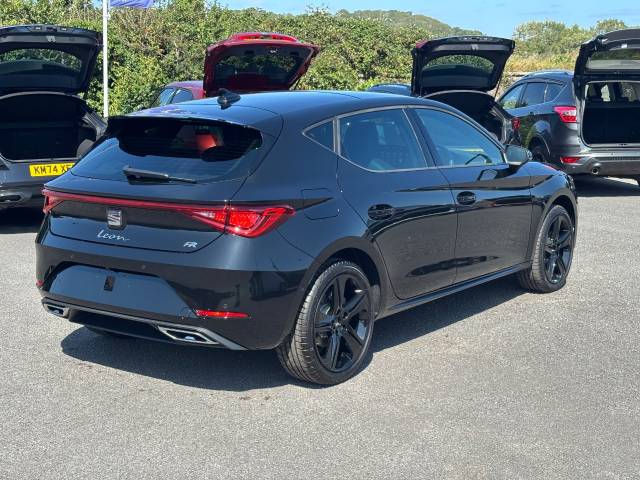 2025 SEAT Leon FR Black Edition 1.5TSI (150PS)