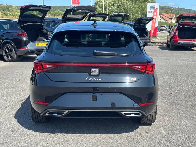 2025 SEAT Leon FR Black Edition 1.5TSI (150PS)