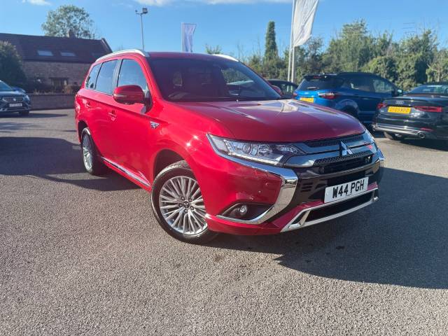 Mitsubishi Outlander 2.4 PHEV Dynamic Safety 5dr Auto SUV Petrol / Electric Hybrid Red