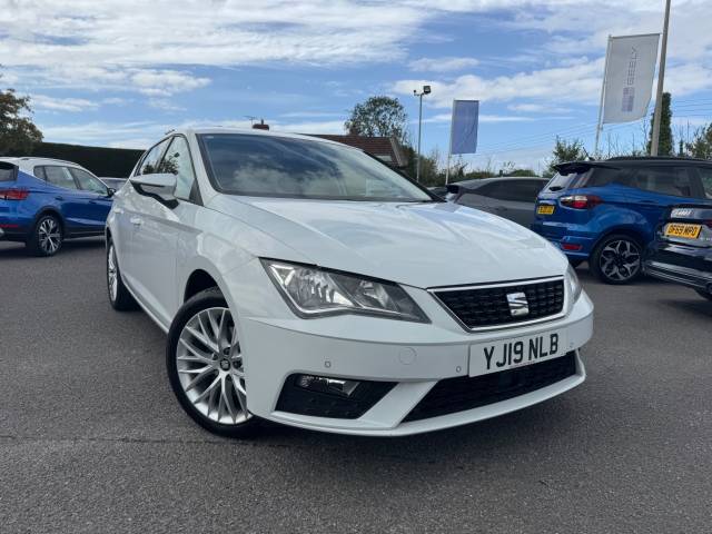 SEAT Leon 1.5 TSI EVO SE Dynamic [EZ] 5dr Hatchback Petrol Nevada White