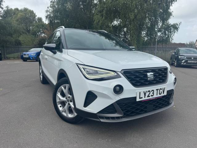 SEAT Arona 1.0 TSI 110 FR 5dr DSG Hatchback Petrol Nevada White