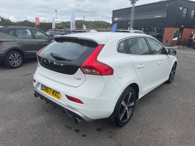 2017 Volvo V40 2.0 T3 [152] R DESIGN 5dr